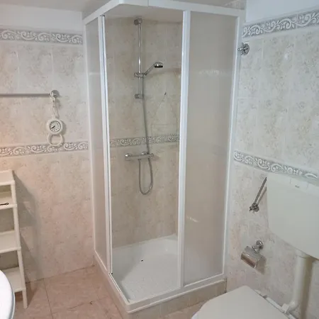 לינה וארוחת בוקר La Maison Du Bonheur Celavisa